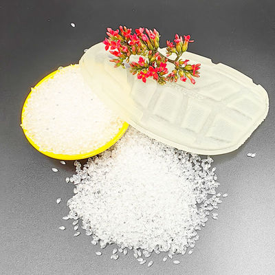 انعطاف پذیری TPU رسانا سیاه مواد اولیه پلی اورتان گلوله رسانا TPU