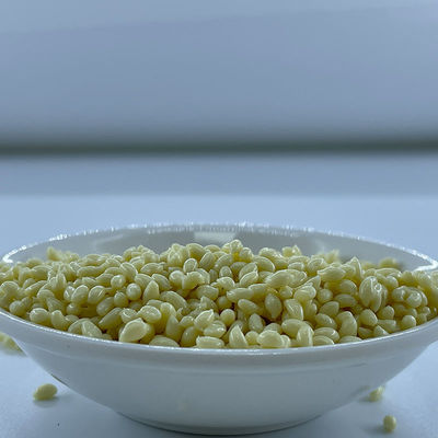 رنگ سفارشی تطابق فیلمی TPU مقاومت شیمیایی خوب 500-700٪ مقاومت در برابر سایش به طور گسترده ای در کفش استفاده می شود چرخ های caster چرخ های کیف تلفن بند ساعت